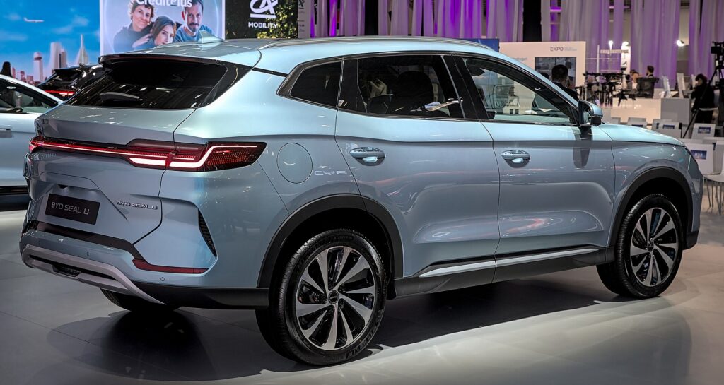 BYD Seal U, čínske SUV na autosalóne IAA 2023, pohľad zozadu